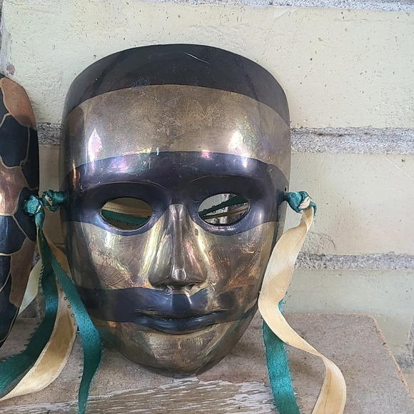 Vintage Brass Masks - Picture 4 of 7
